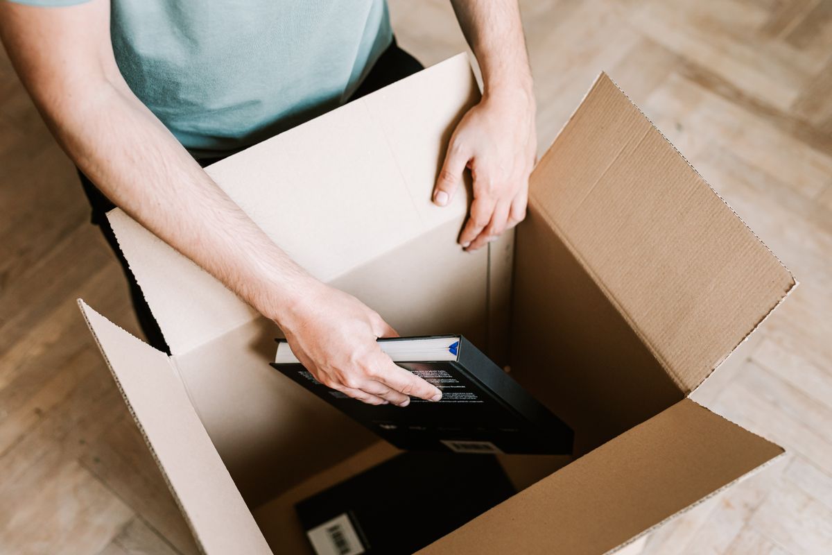 Cajas de mudanza apiladas